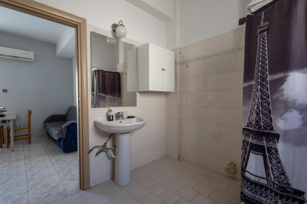 Special Apartment La Larissa Bagian luar foto