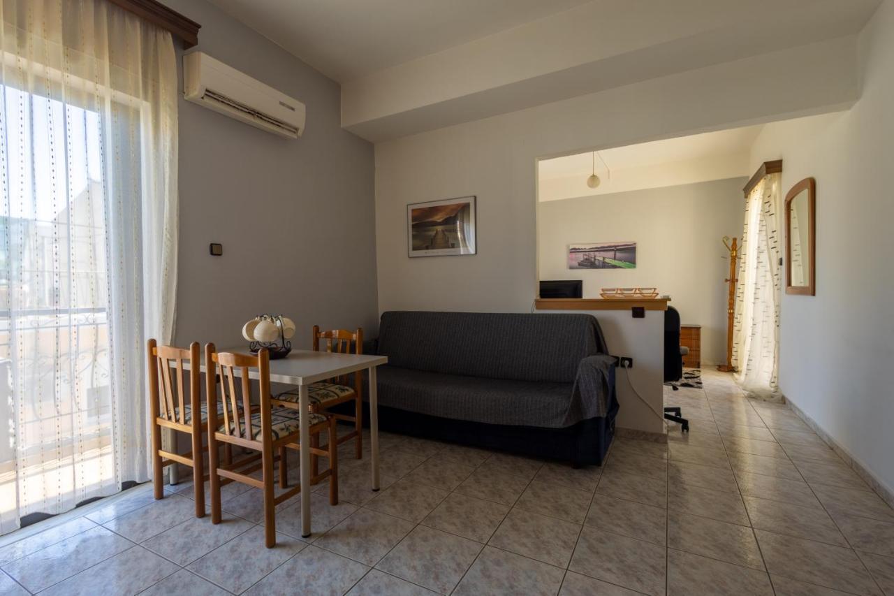 Special Apartment La Larissa Bagian luar foto