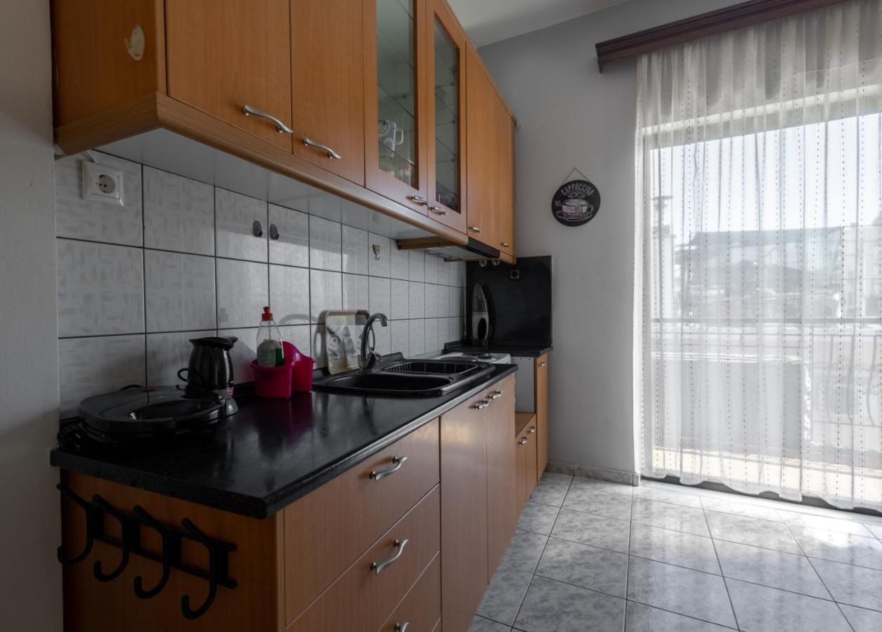 Special Apartment La Larissa Bagian luar foto